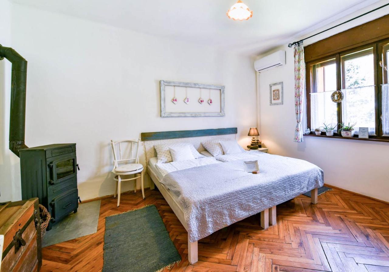 Halháza vendégház Sirok Exterior foto
