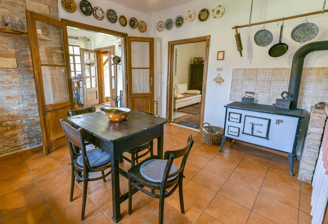 Halháza vendégház Sirok Exterior foto