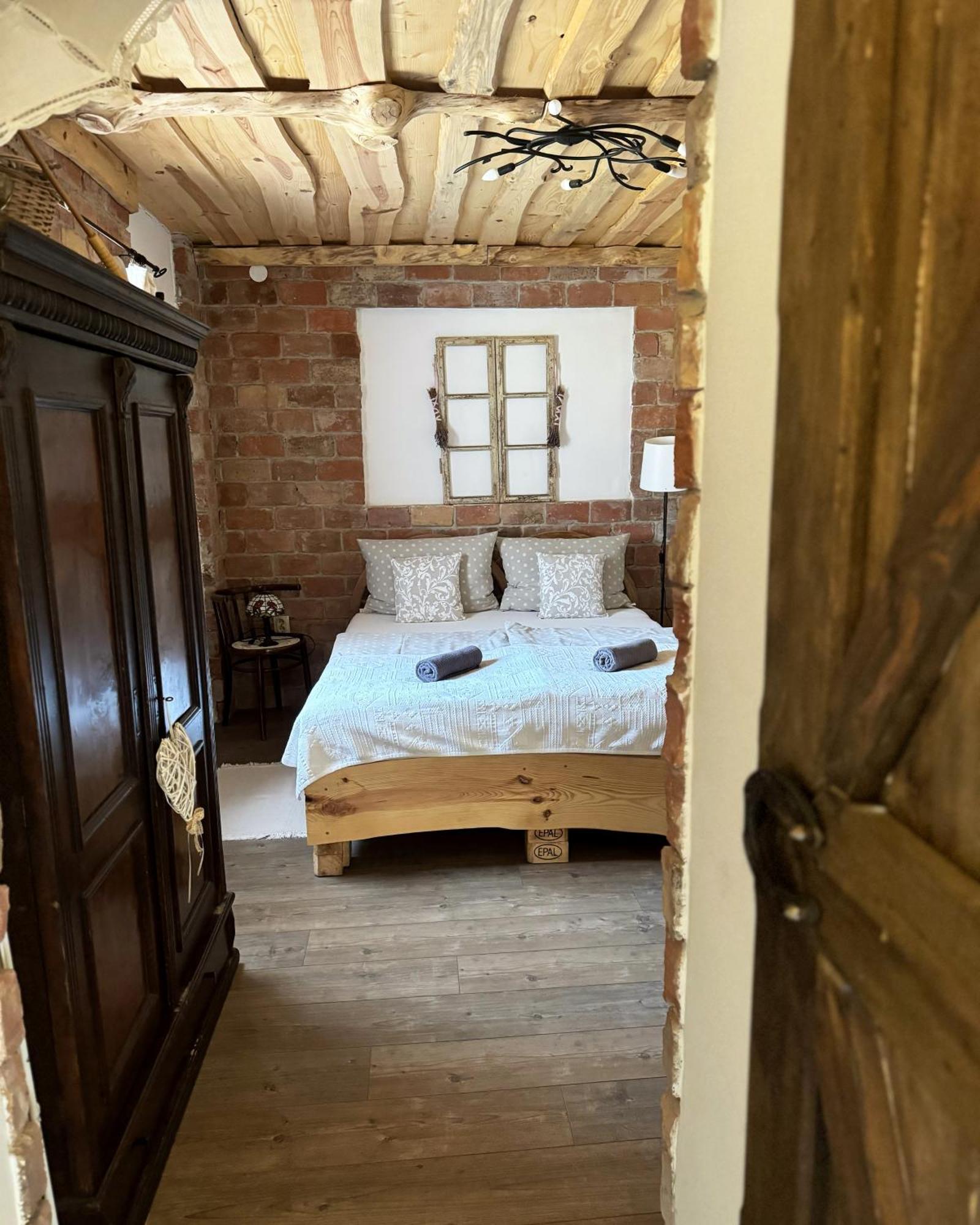 Halháza vendégház Sirok Exterior foto
